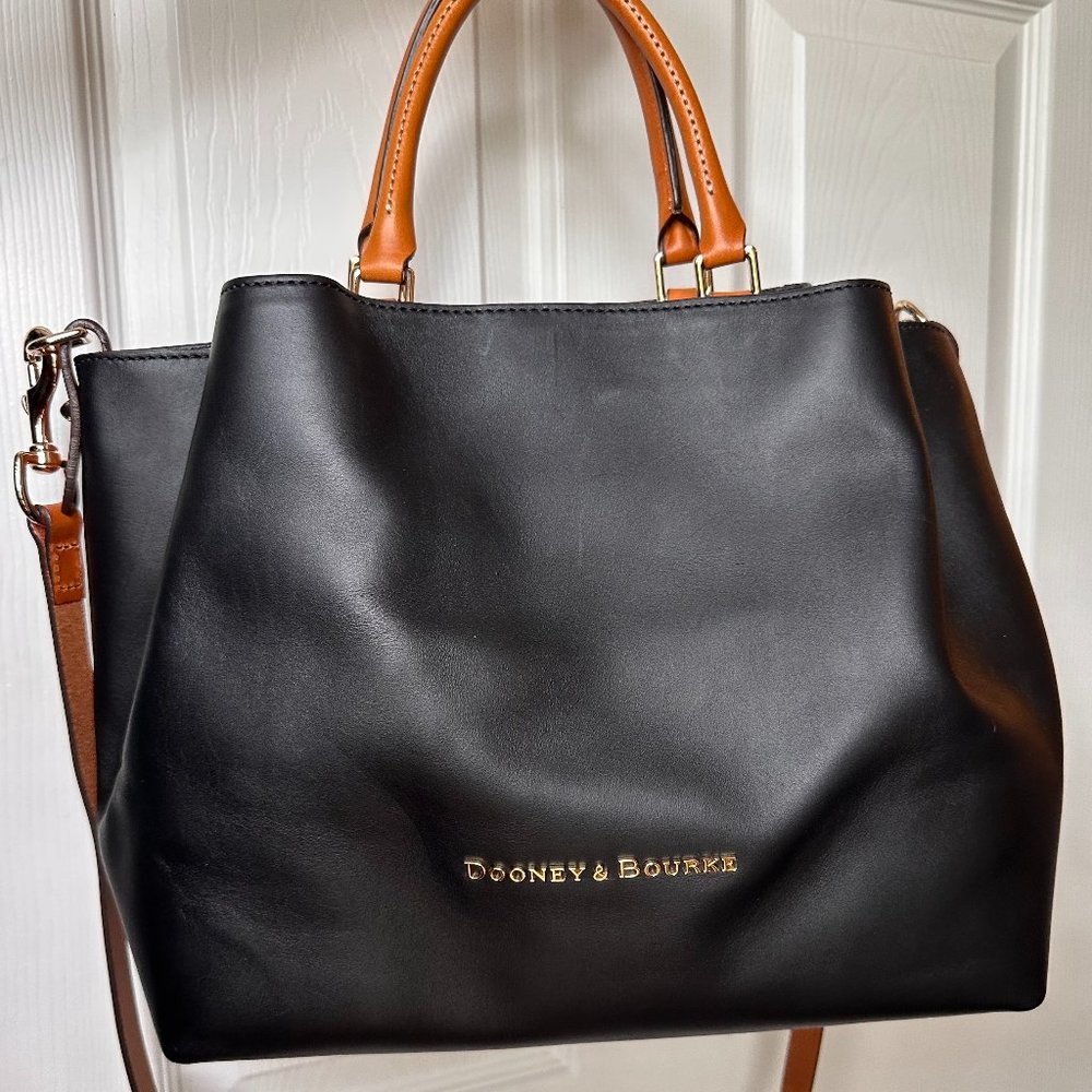 -SOLD-Dooney & Bourke bag in very good used condition